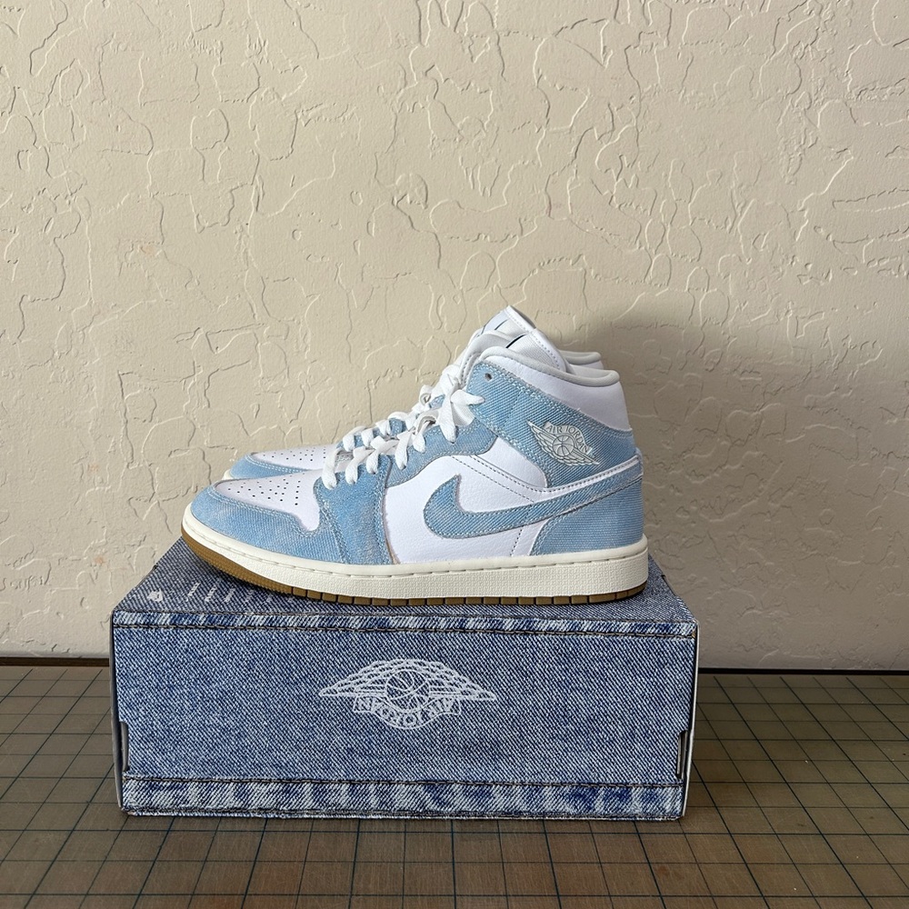 Jordan 1 Mid ‘Denim’ Womens